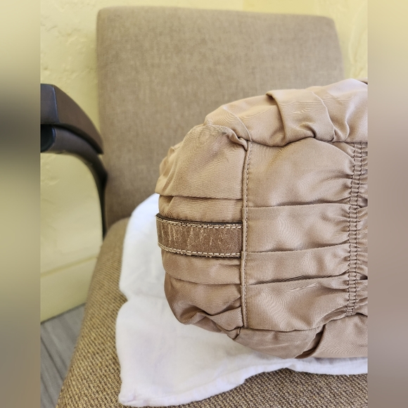 Authentic Prada 2 way Tessuto Bag - Picture 4 of 10